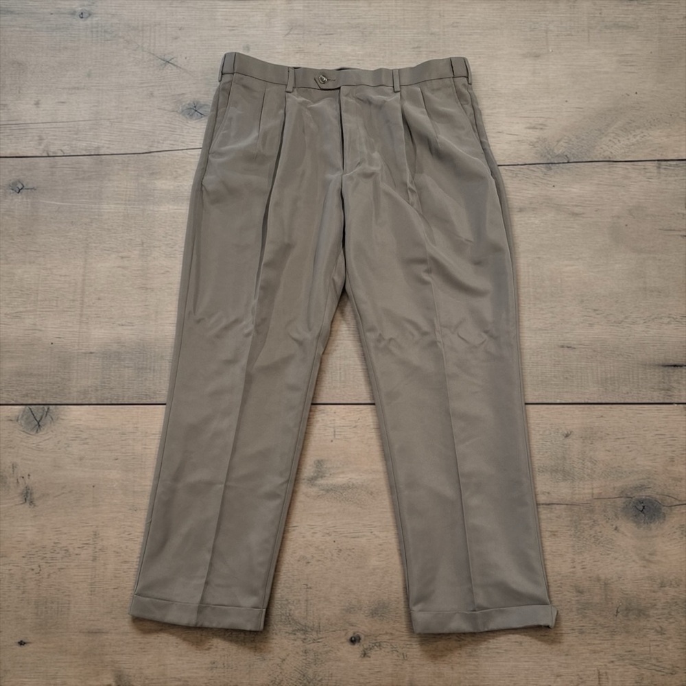 NWT Savane Men's Khaki Comfort Waist Pants SO5027